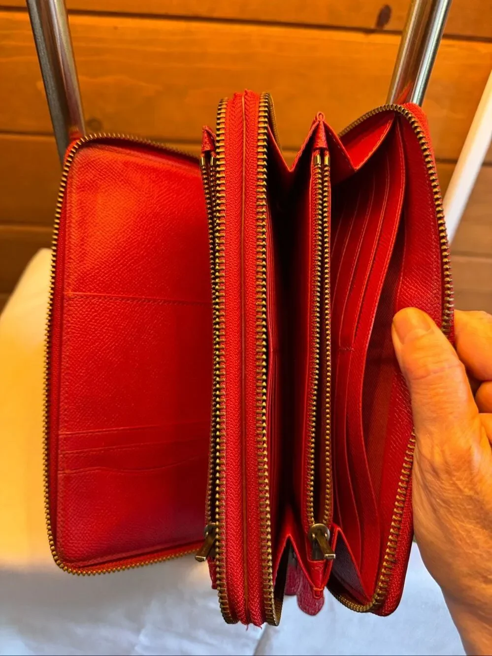 Coach crossgrain leather double-zip travel wallet Red/gold-tone hardware